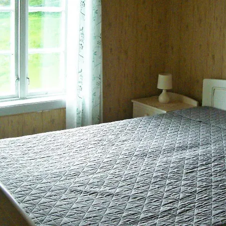 Four-bedroom Holiday In Eide *