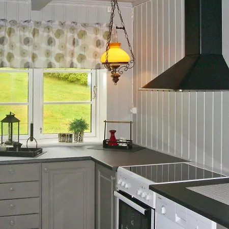 Four-bedroom Holiday In Eide * Eide (More og Romsdal)